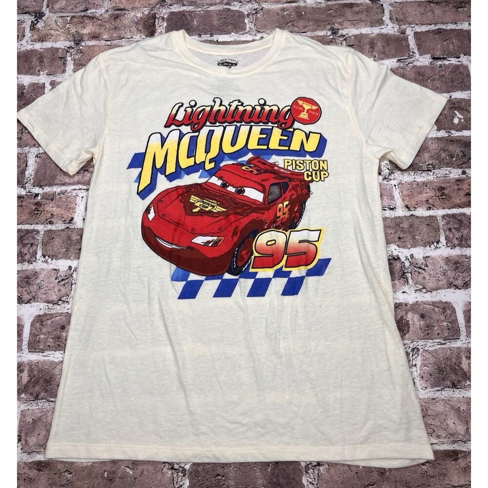 Disney Cars Lightning McQueen T Shirt Mens M Yellow Graphic Tee Pixar Racing
